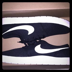 ❤️ Women’s Nike 👟 Size 8 ❤️